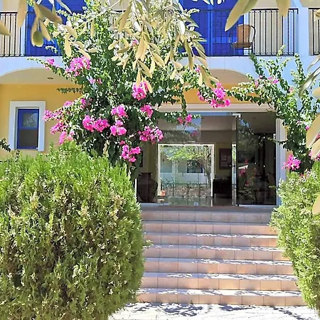 Castellania Hotel 2*