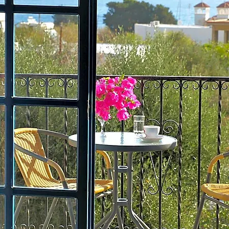 Hotel Castellania 2*